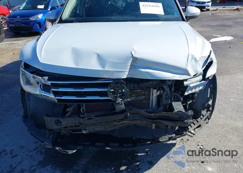 2019 Volkswagen Tiguan 2.0T Se/2.0T Sel/2.0T Sel R-Line/2.0T Sel R-Line Black z USA, uszkodzony, nr VIN 3VV3B7AX4KM007921